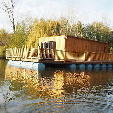 Colleville Cabanes Flottantes Et Gites Au Fil De L'Eau المظهر الخارجي الصورة